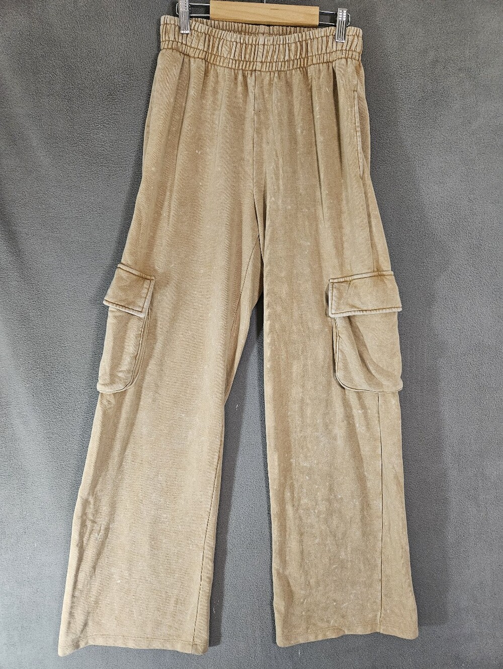 Wild Fable Womens Small Extra Wide Leg Cargo Sweatpants Camel Lounge Pullup